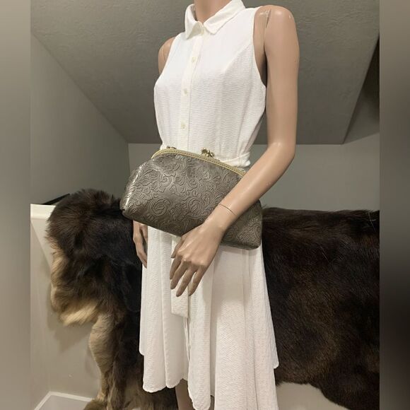 Handsewn Genuine Leather Floral Embossed Double Kiss-lock Clutch/Shoulder Bag - Picture 4 of 14